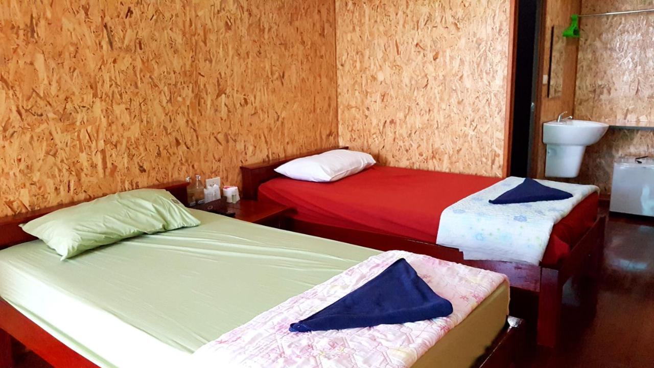 Tamarind Guesthouse Kanchanaburi City Exterior photo