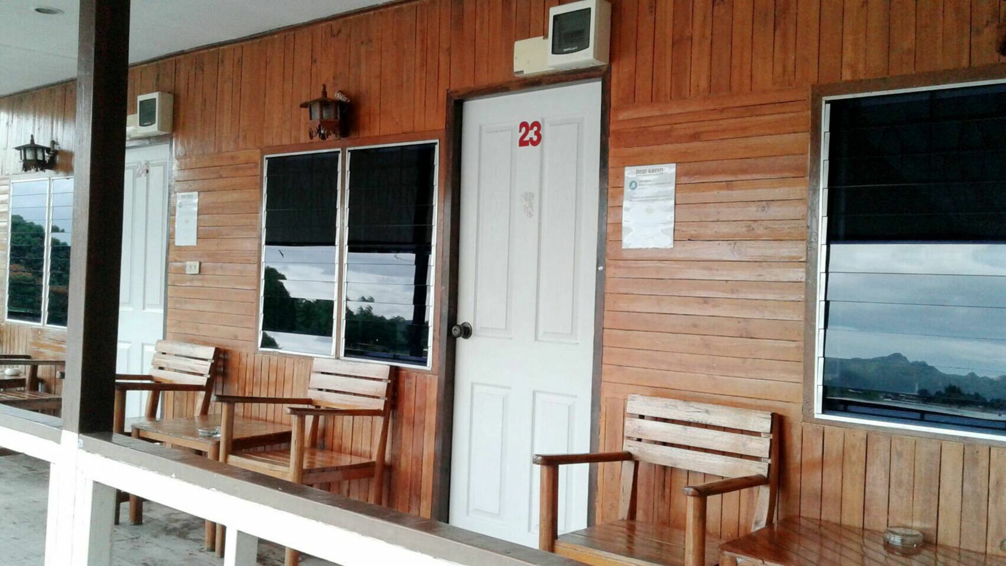 Tamarind Guesthouse Kanchanaburi City Exterior photo